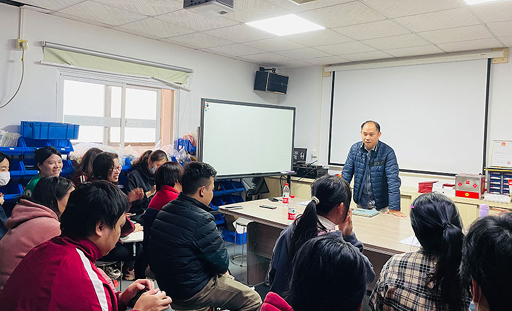 What should be noted when choosing fiber tape?